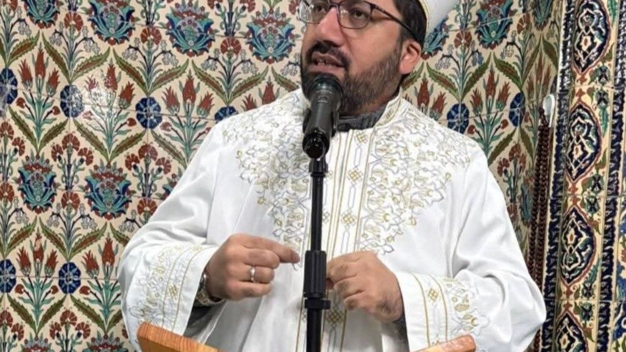 İzmit’in Müftüsü Mehmet Reşat Şavlı Adıyaman’a Atandı