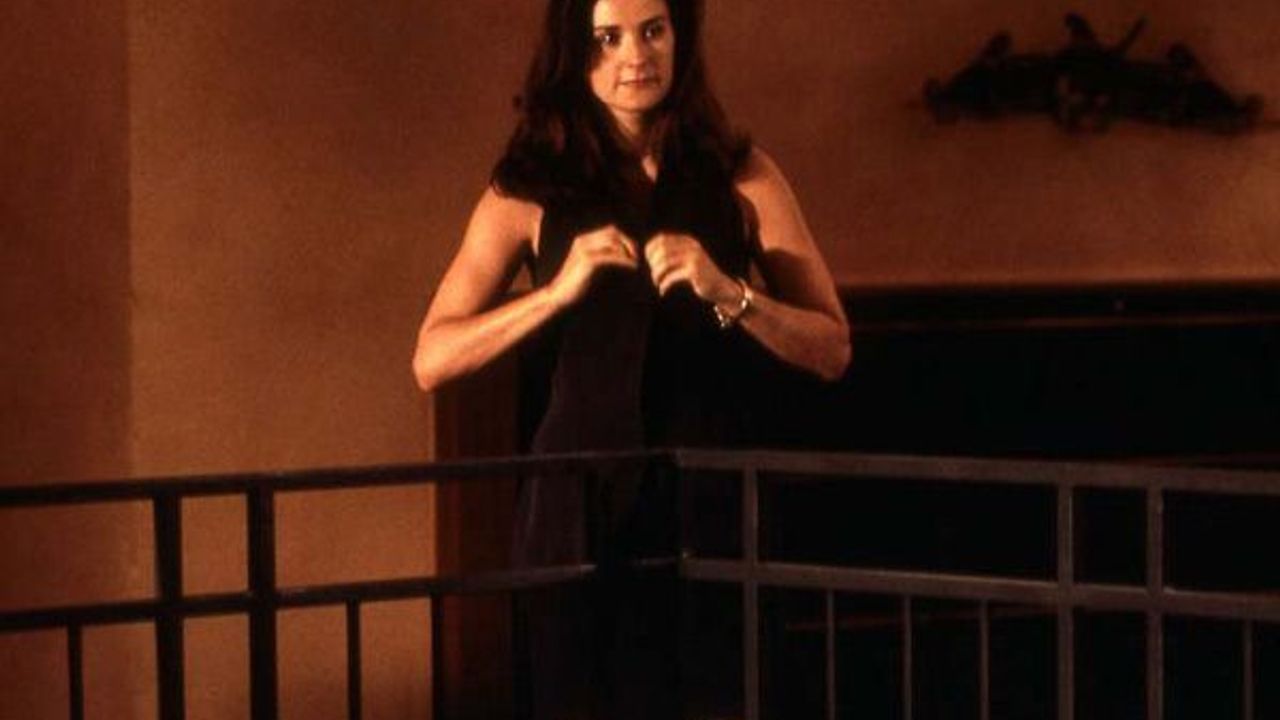 Demi Moore’un Zayıflığı Gündemde: Kırmızı Halıda Dikkat Çeken Detaylar