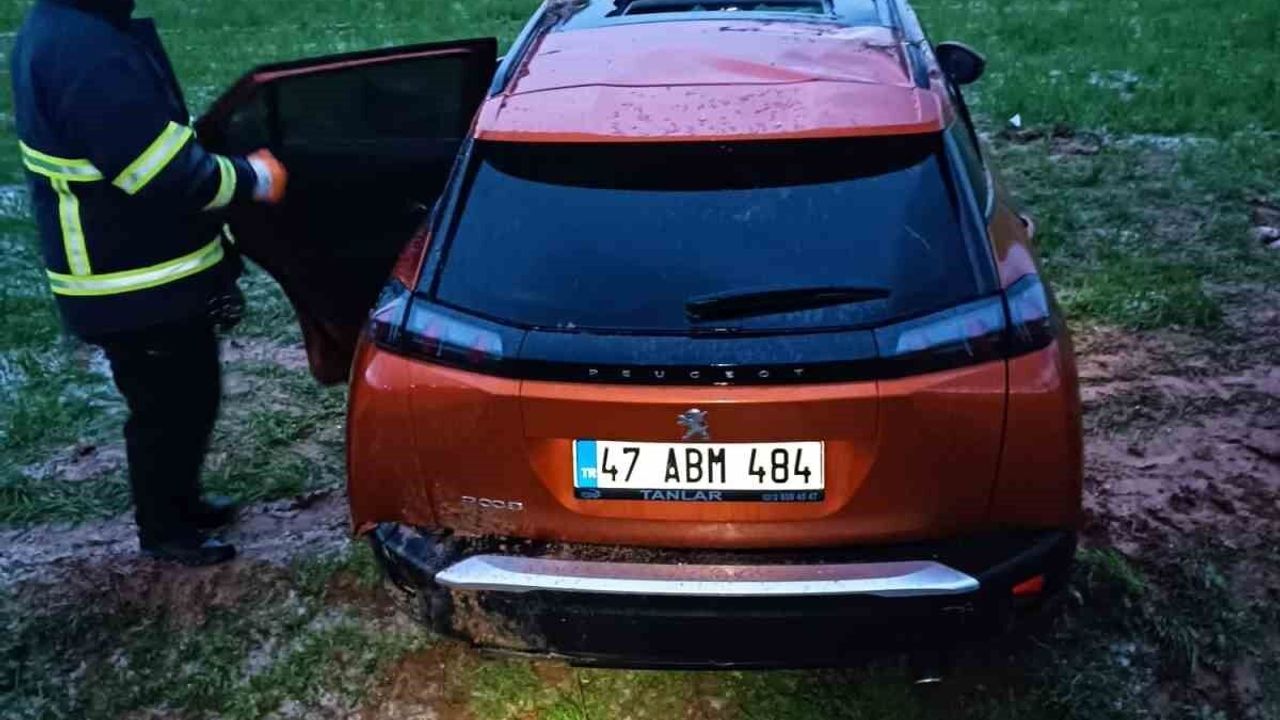 Kızıltepe-Viranşehir Karayolunda 3 Araç Birbirine Girdi