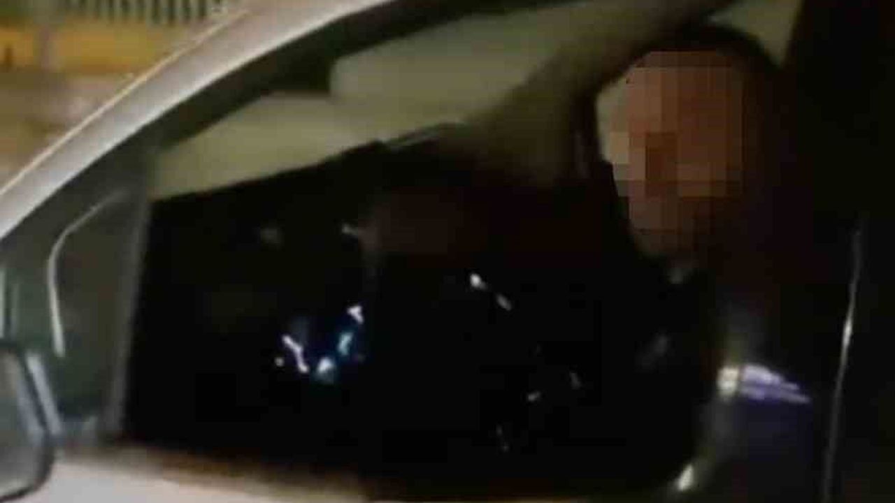 Servis Minibüsüne Çarpan Kamyonet 3 Kilometre Sonra Durduruldu