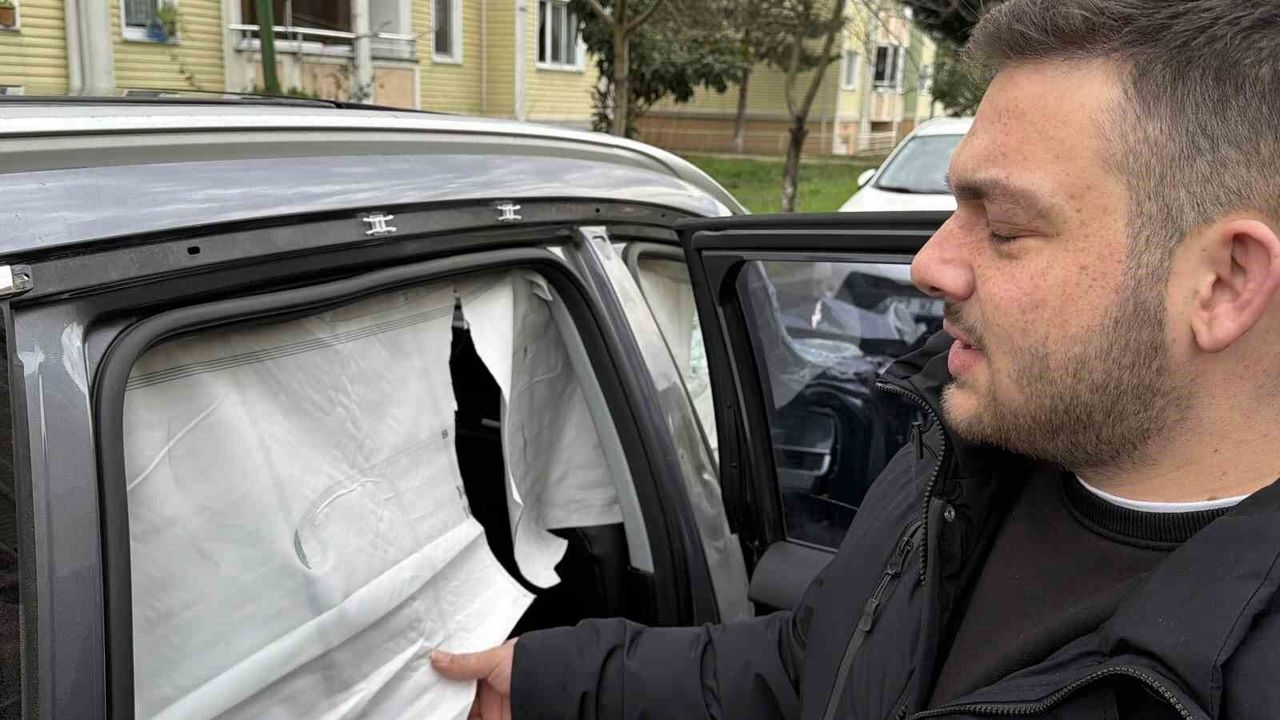 Sıfır Araçta Korkunç İhmal İddiası: Airbagler Yırtık Açıldı