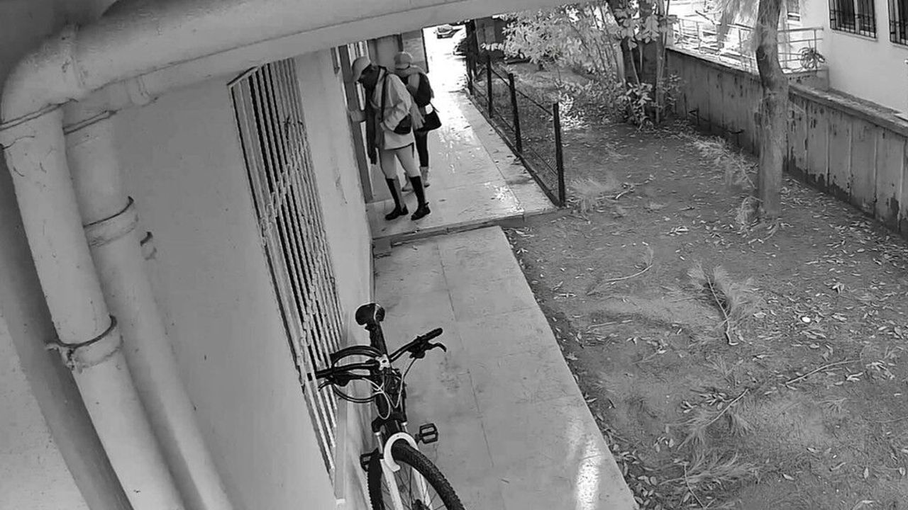 Hırsızlık Operasyonu: Ziynet Eşyaları ve Kamera Ekipmanları Ele Geçirildi