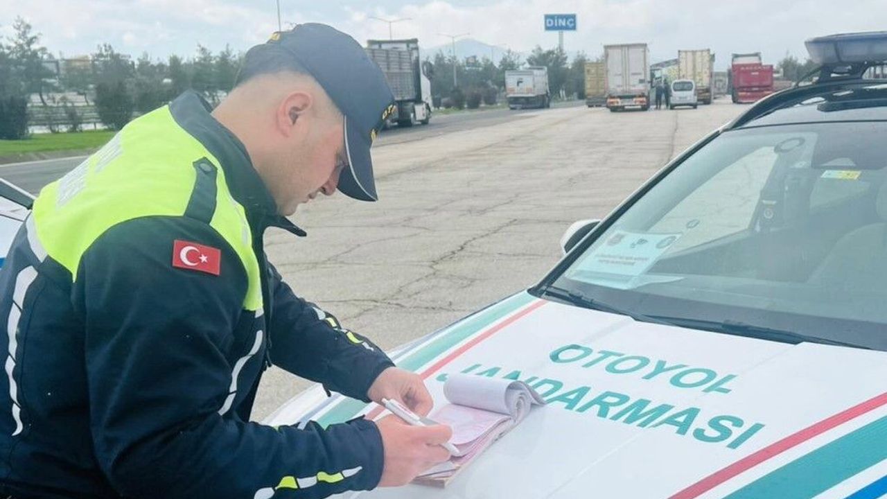Otoyol Denetimleri: 5 Bin 513 Araca Ceza, 171 Araç Trafikten Men Edildi
