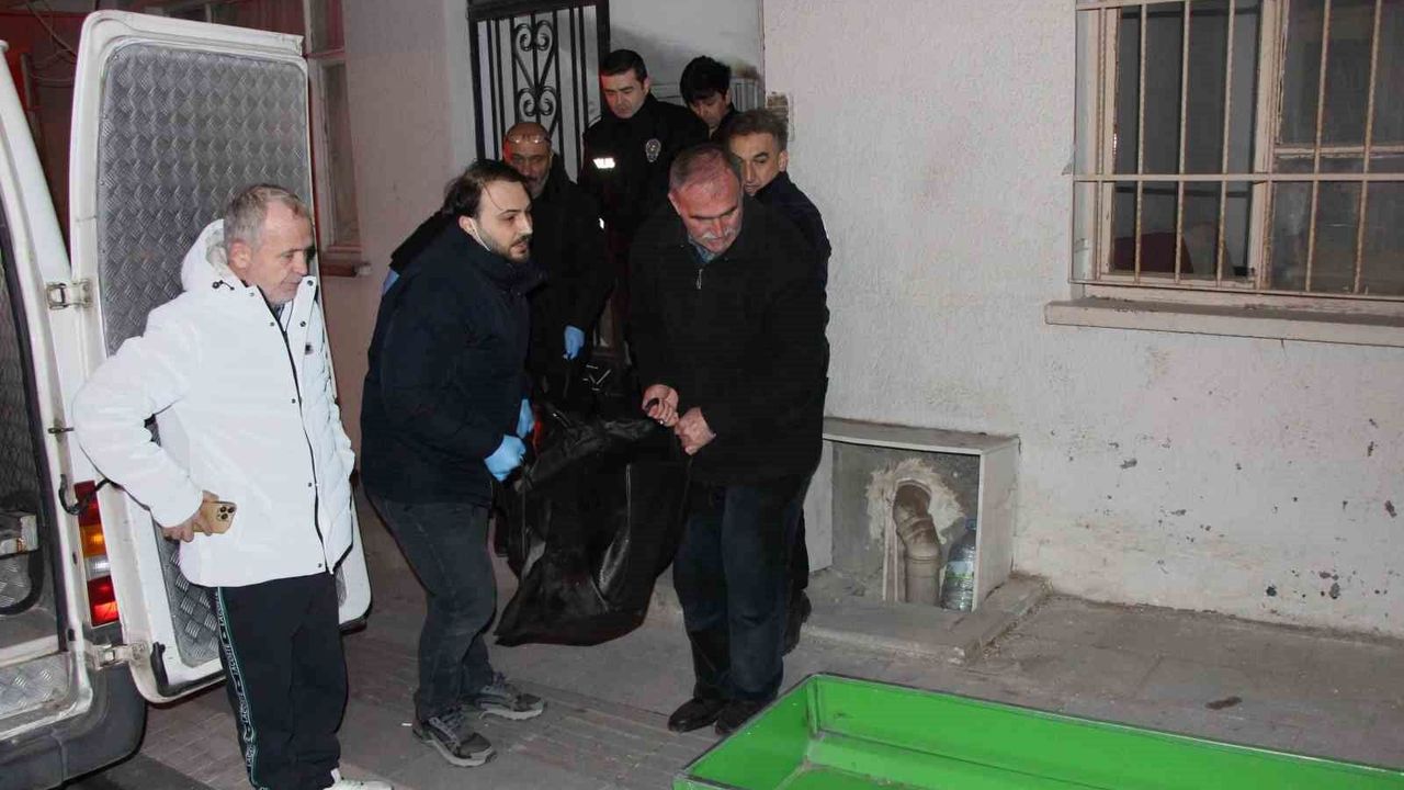 Amasya’da Sahte İçki İddiası: Evinde Ölü Bulundu