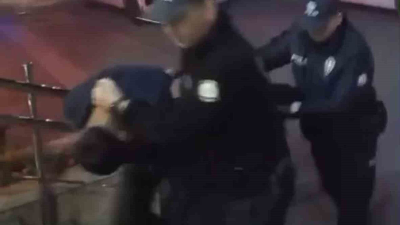 Trafikte Yol Verme Tartışması: Sürücüye 370 Bin TL Ceza