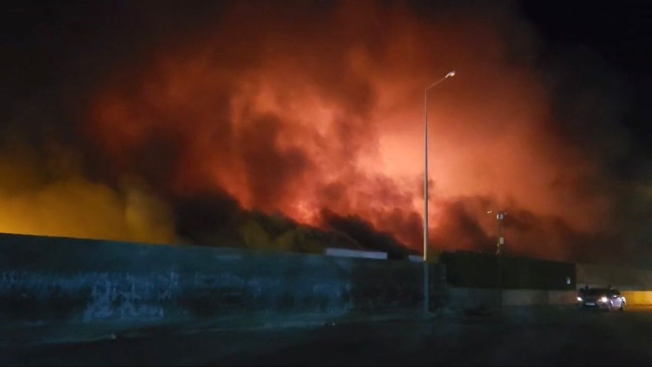 Kadirli OSB’de Tavuk Fabrikasında Yangın