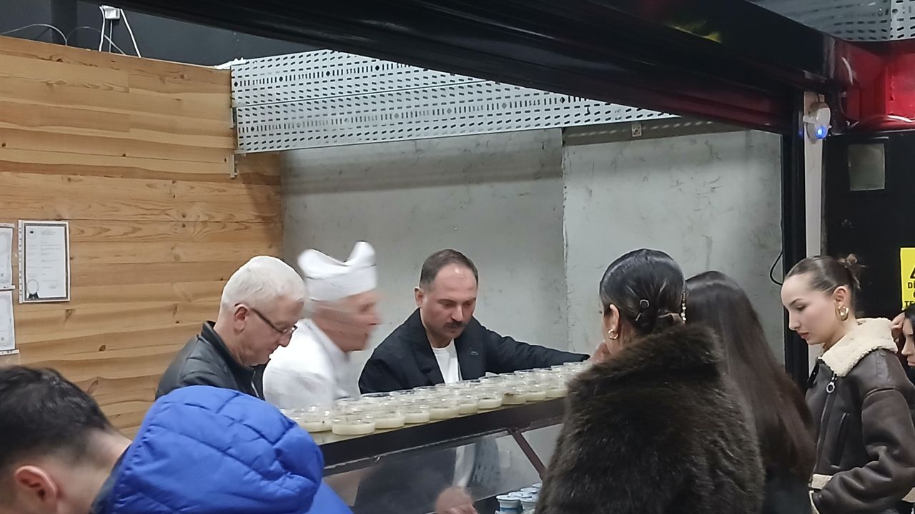 BBP Kocaeli İl Başkanı Metehan Küpçü İftarda Misafirlere Yemek Dağıttı