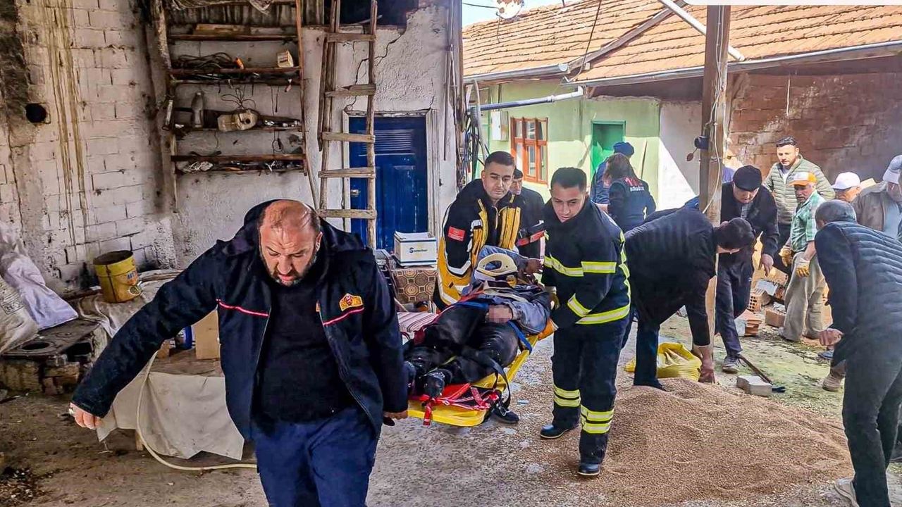 Buğday Aktarımı Faciası: Kardeşlerden Biri Göçükte Kaldı, Diğerinin 4 Parmak Koptu