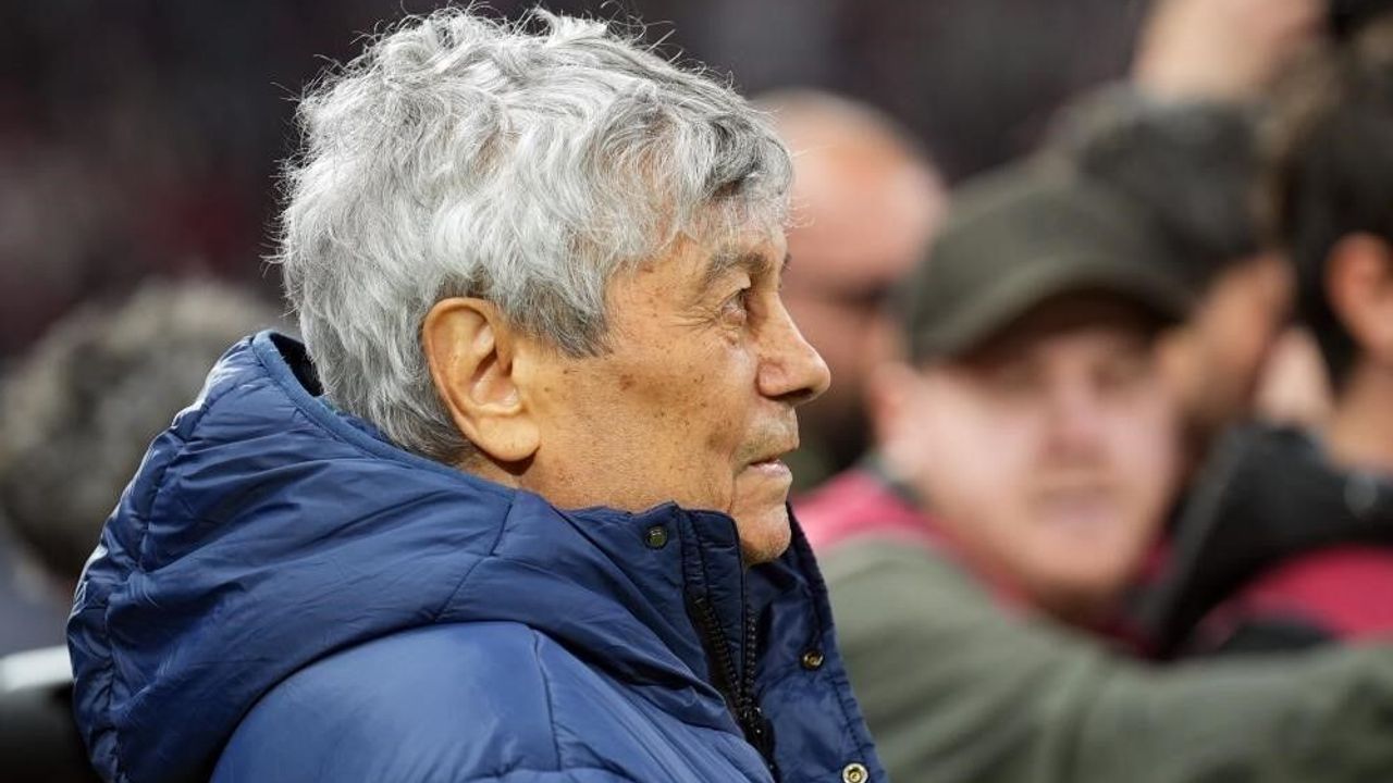 Milli Takımı Teknik Direktörü Lucescu Antrenman Öncesi Fenalaştı