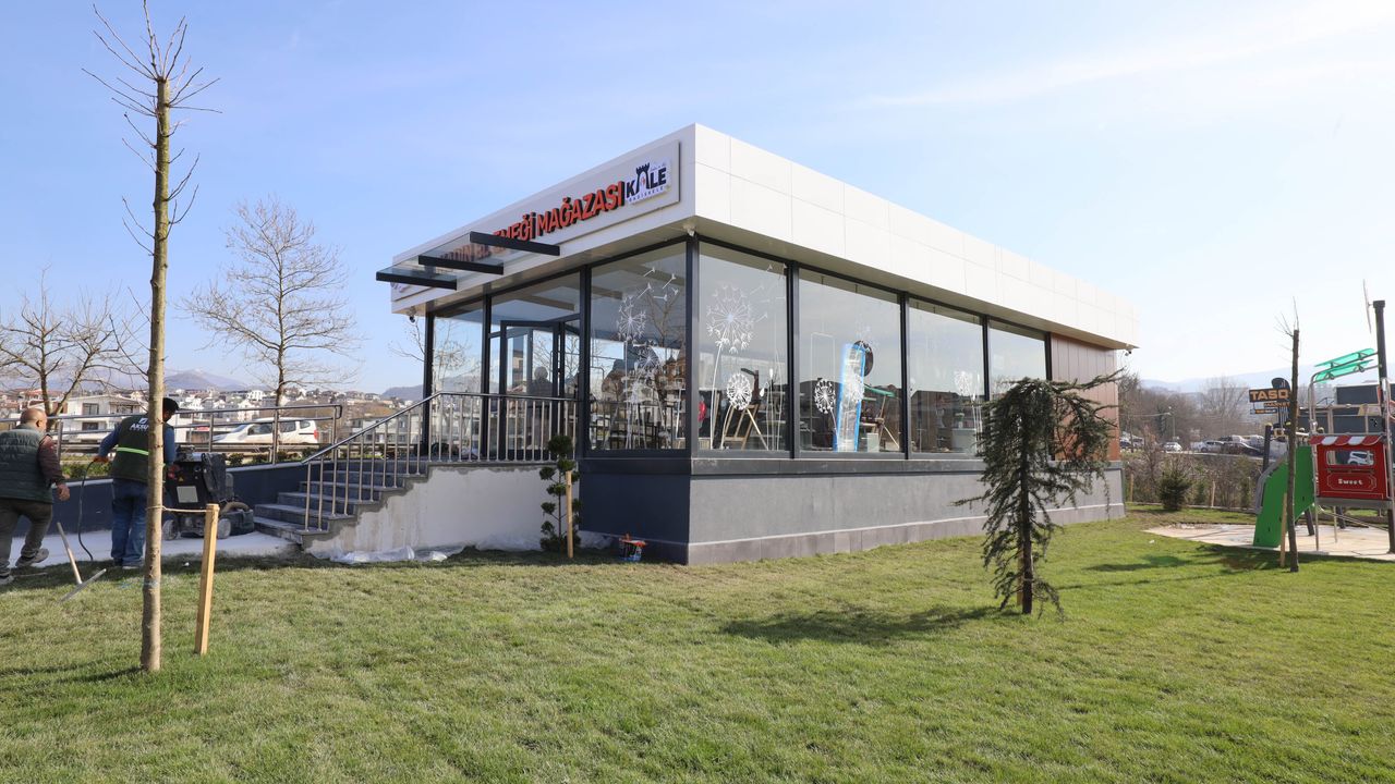 Başiskele’de Bakan Göktaş’ın Teşrifiyle Toplu Açılış