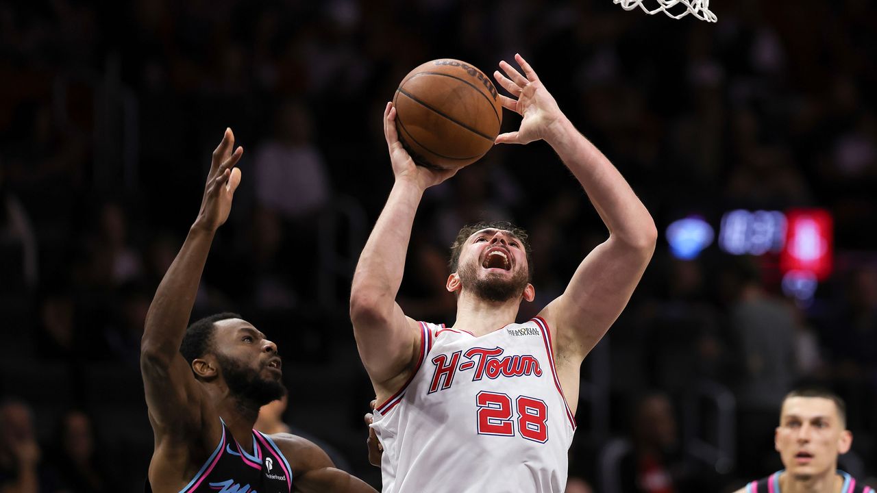 NBA’de Houston Rockets, Miami Heat’e Yenildi; Lakers Farklı Kazandı