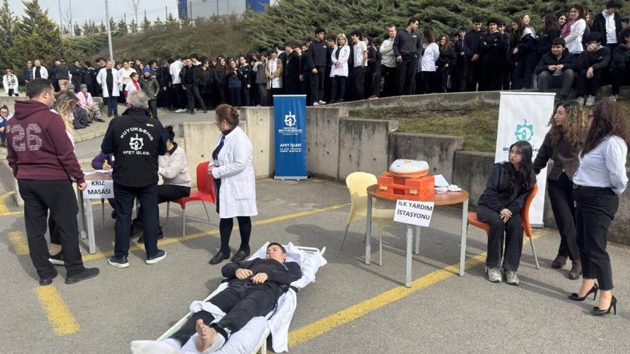 Kocaeli’de seminer, panel ve tatbikatlarla deprem bilinci artırıldı