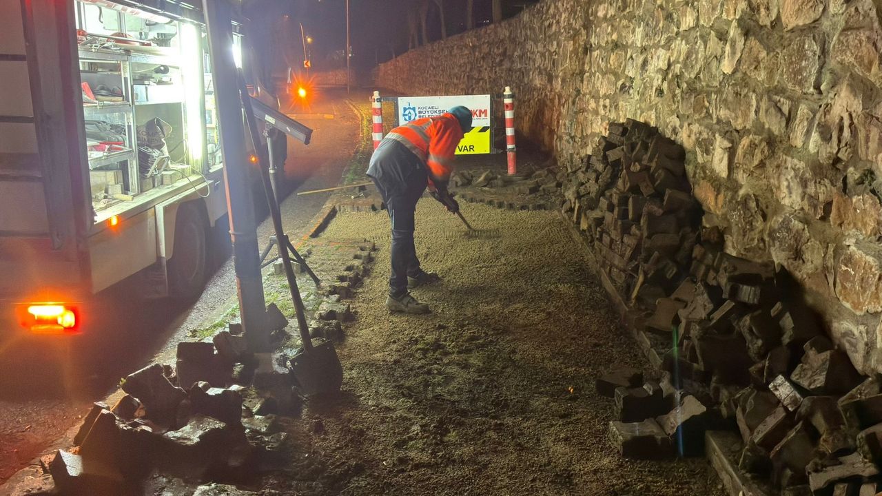 Gece boyunca süren çalışmalar: Ekipler şehri sessizce denetliyor