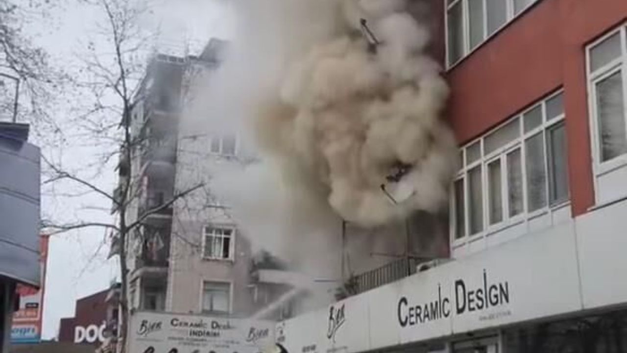 Gölcük’te Daire Alevlere Teslim Oldu: 4 Kişi Dumandan Etkilendi