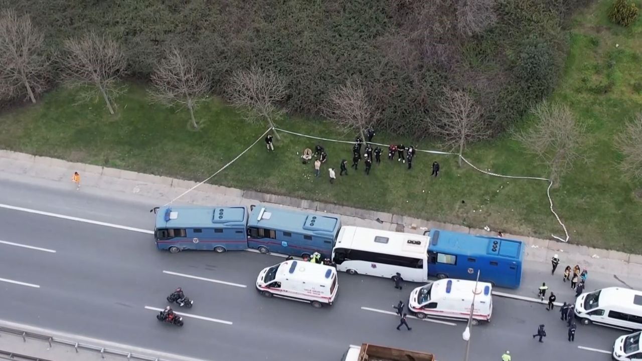 Başakşehir’de cezaevi araçları zincirleme kazaya karıştı