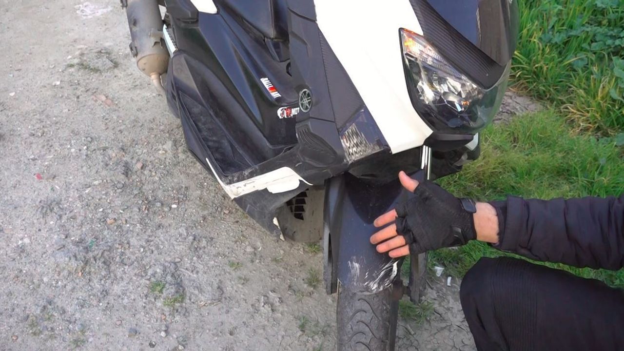 Esenyurt’ta motokurye kornayla uyardığı sürücü tarafından darp edildi