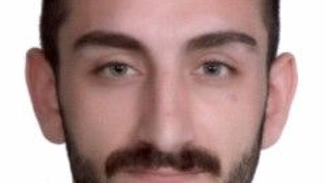 Eyüpsultan'da parkta yan bakma kavgası cinayetle bitti