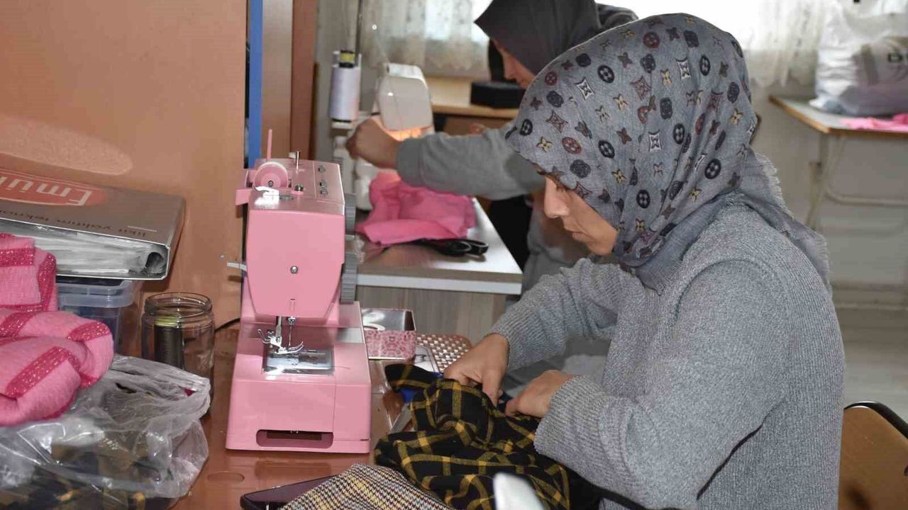 Fedakar annelerin hayatlarına dokunan kurs