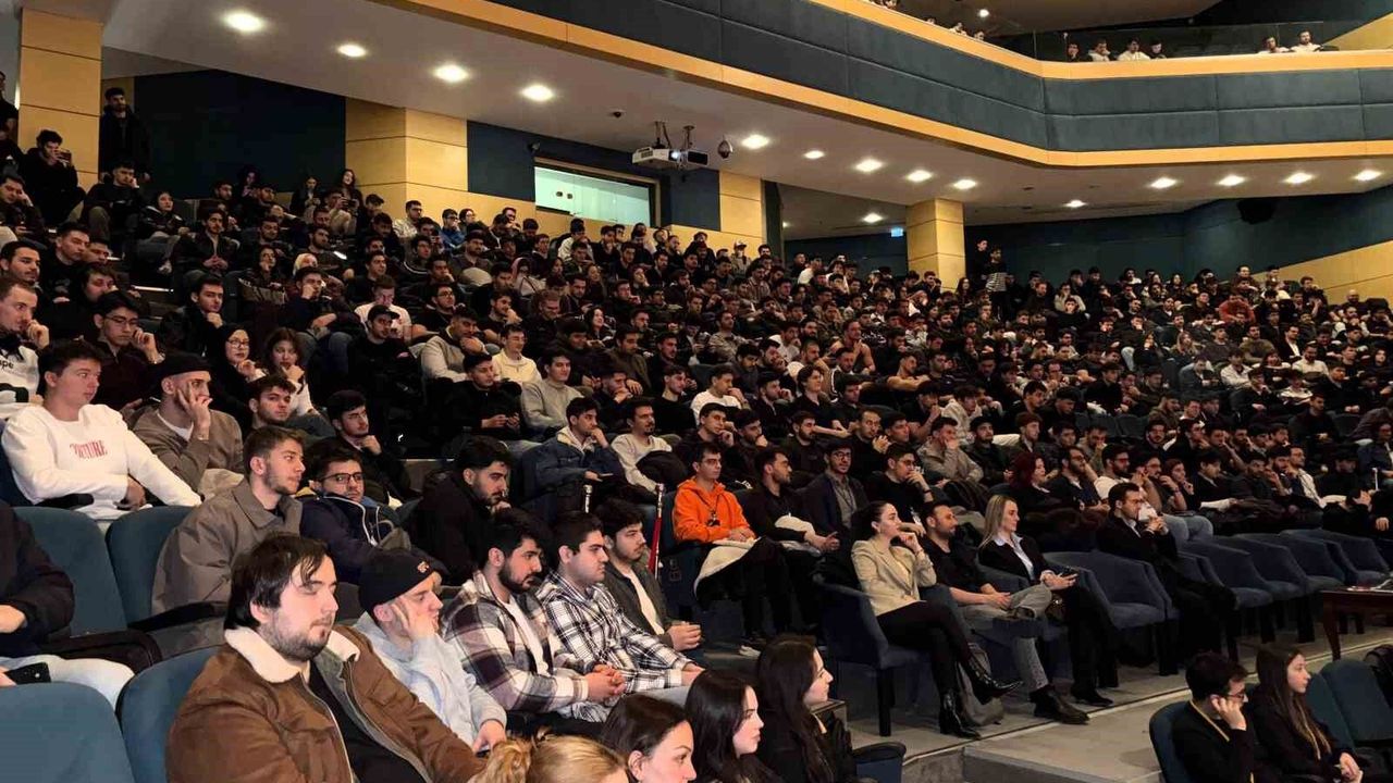 Federasyon temsilcileri öğrenciler ile buluştu