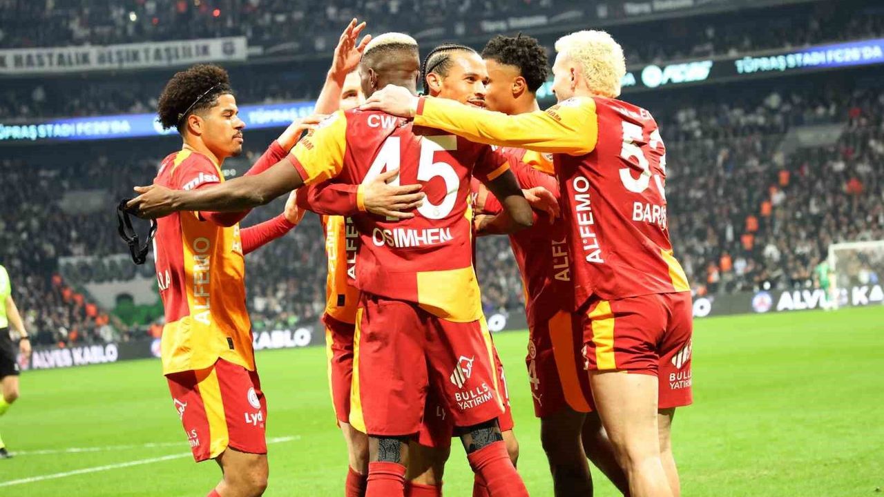 Galatasaray, Beşiktaş derbisinde ilk galibiyetini aldı