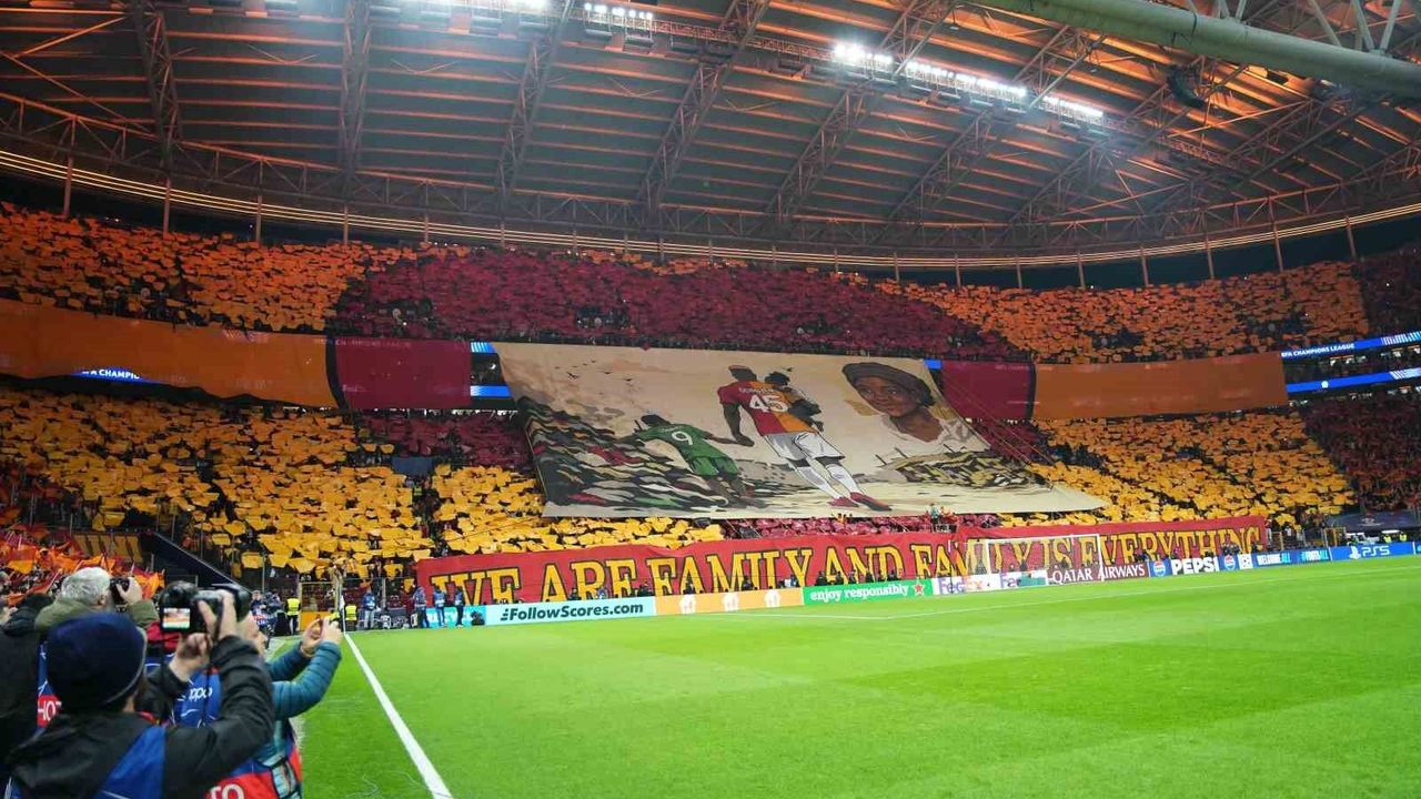 Galatasaray Taraftarından Osimhen’e Duygusal Koreografi