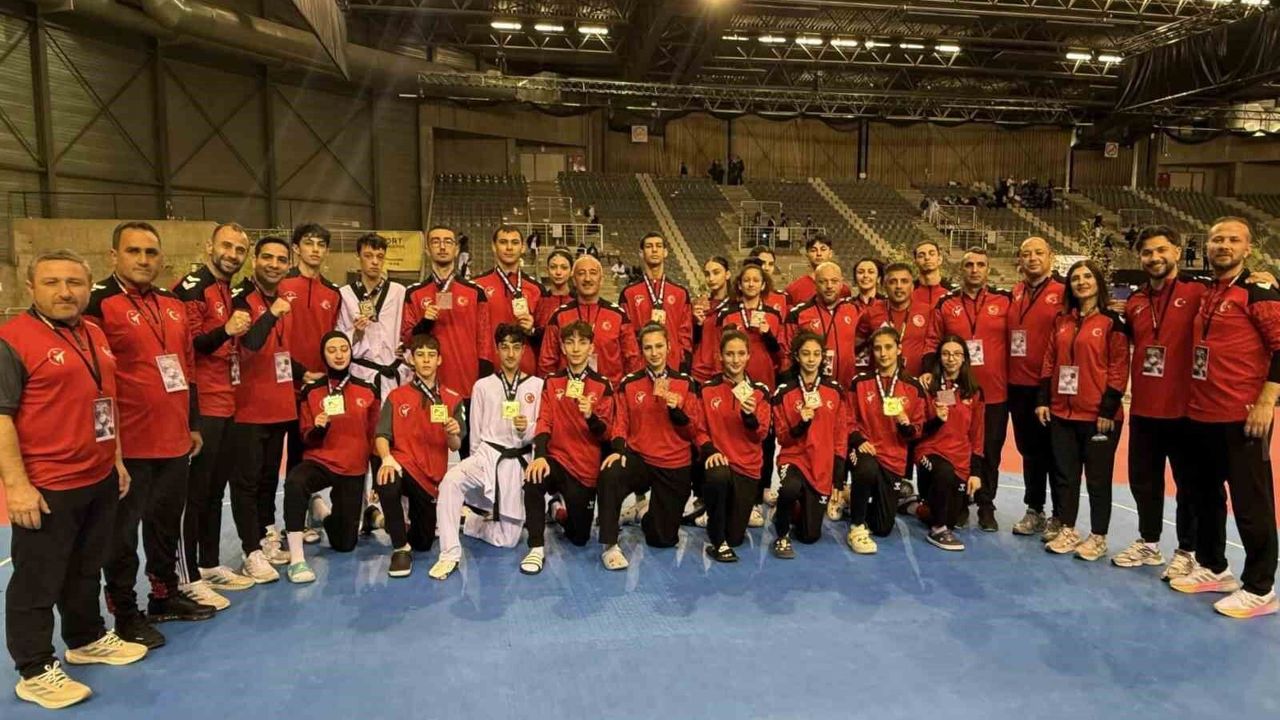 Milli taekwondoculardan Belçika'da 30 madalya birden