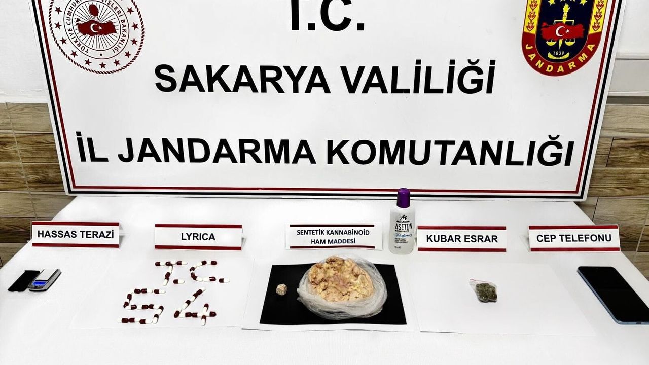Sakarya’da Uyuşturucu Operasyonunda 2 Şüpheli Tutuklandı