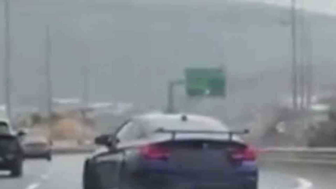 Sancaktepe'de sosyal medyada tehlikeli sürüş anını paylaşan sürücünün ehliyetine el konuldu