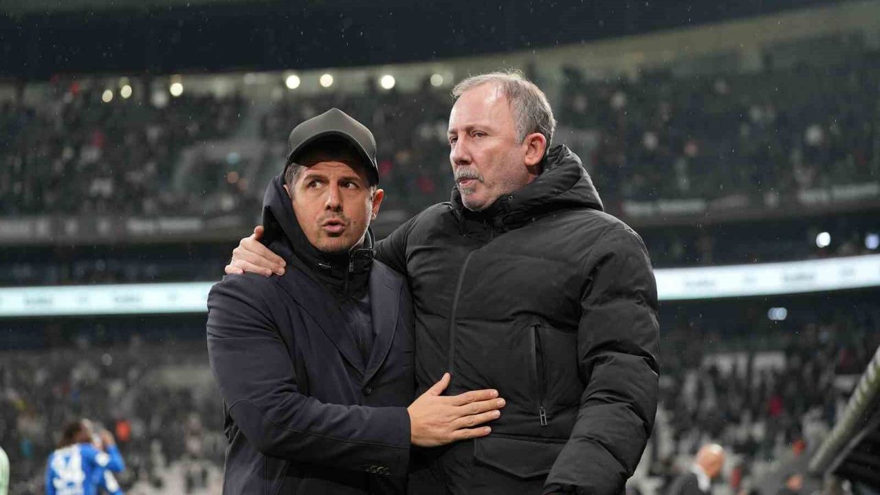 Sergen Yalçın, Emre Belözoğlu'na karşı ilk galibiyetini aldı