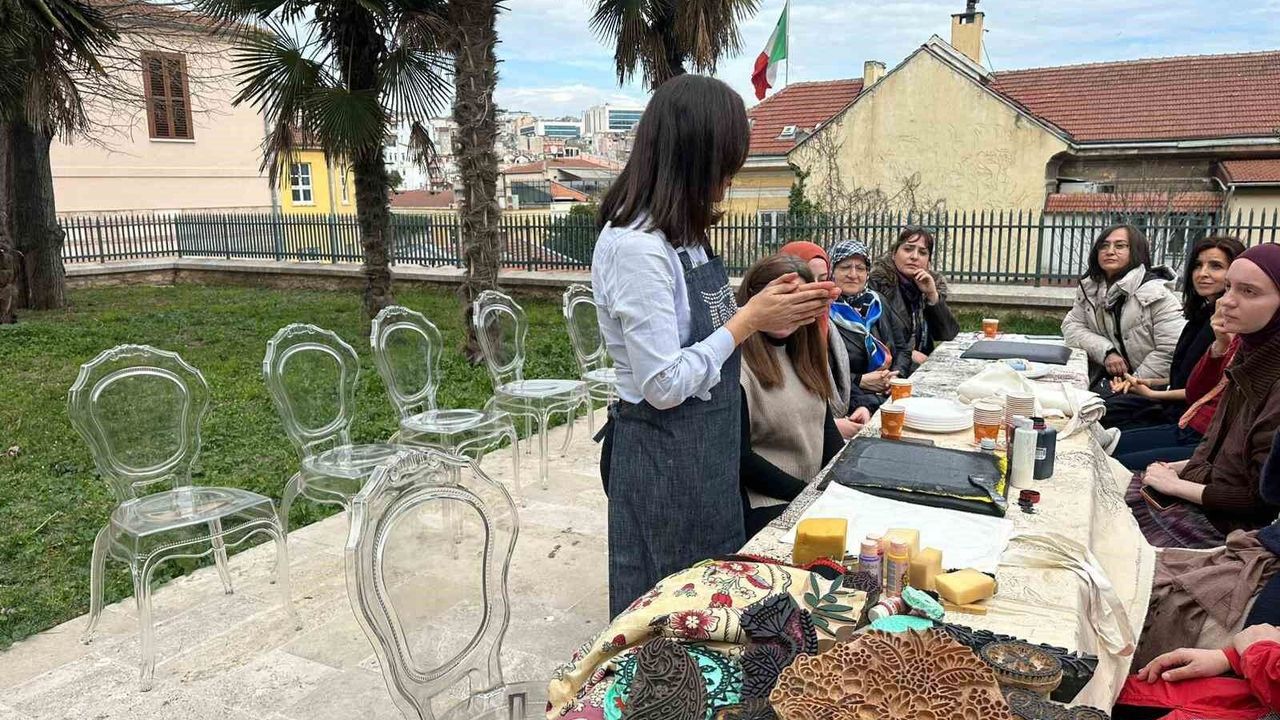 Terra Sanat Söyleşileri'nde yazmacılık geleneği ele alındı
