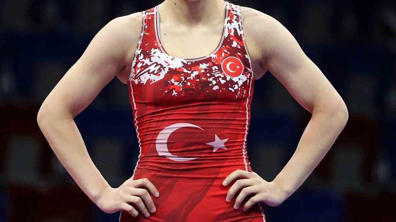 U23 Avrupa Güreş Şampiyonası'nda Şevval Çayır'dan bronz madalya