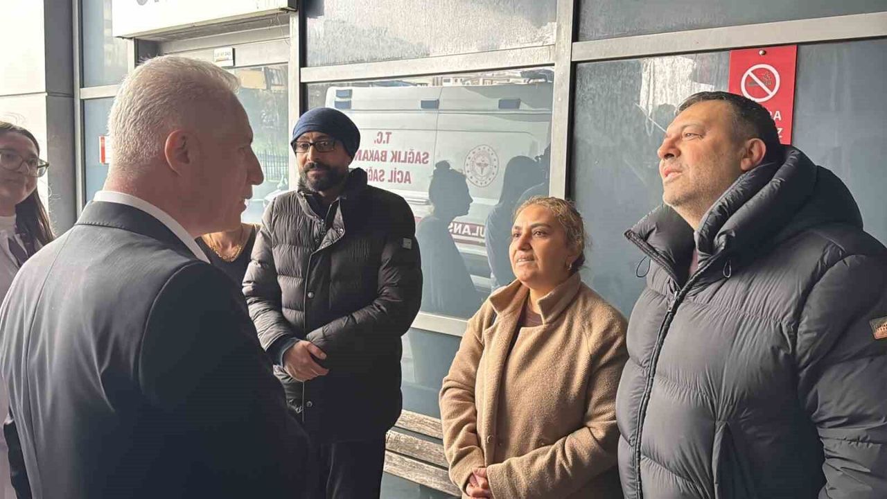 Vali Gül ve İl Emniyet Müdürü Yıldız'dan enkazdan kurtarılan yaralılara hastane ziyaret