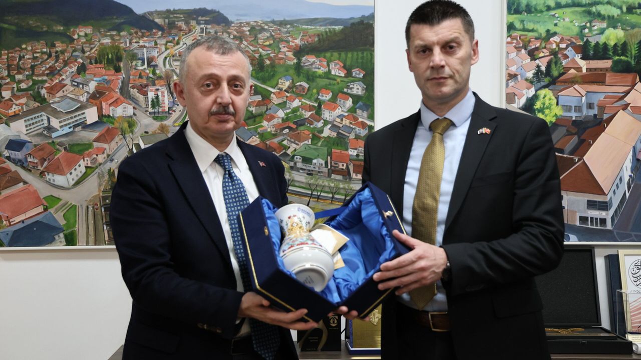 Kocaeli Büyükşehir Belediyesi, "Kardeşlik Sofrası"nı Bosna Hersek’te kurdu