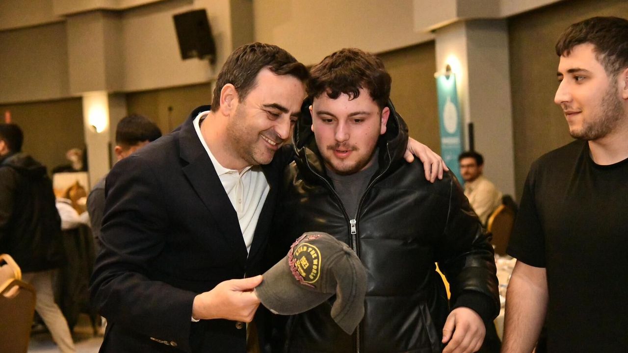 İftar coşkusu Kocaeli’de: Başkan Özlü’den Mescid-i Aksa vurgusu