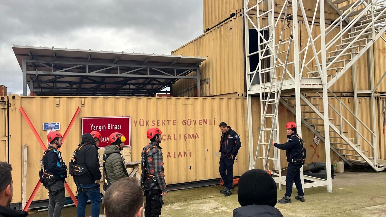 Kocaeli Büyükşehir’de Personeline “Yüksekte Çalışma” Eğitimi