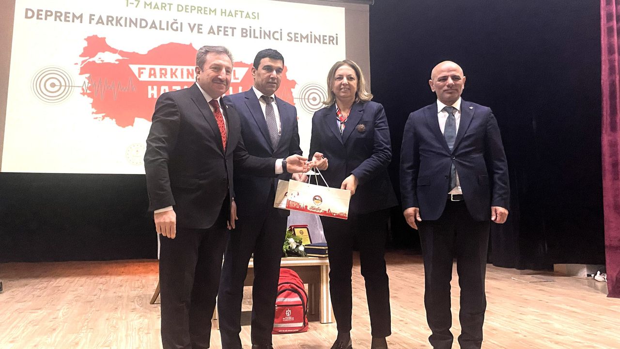 Kocaeli Büyükşehir, Genç Nesli Deprem Bilinciyle Geleceğe Hazırlıyor