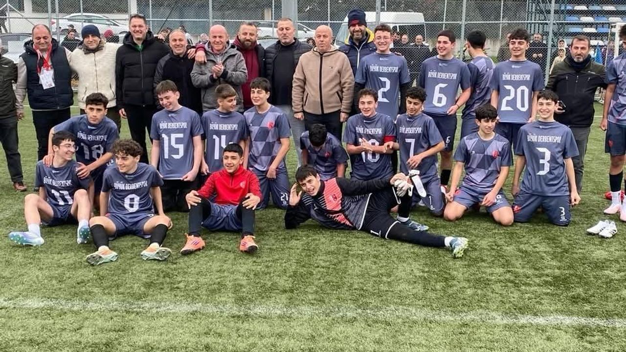 Şampiyon Derbentspor U15 Namağlup Tamamladı