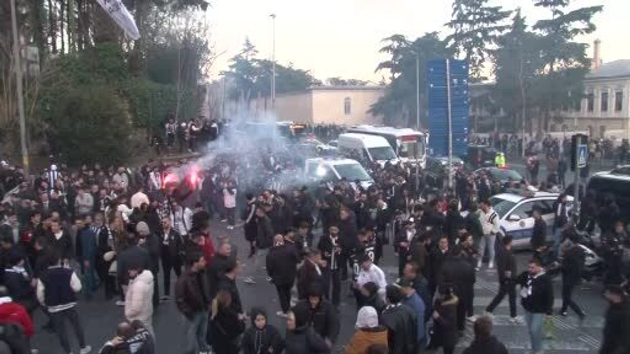 Beşiktaş taraftarı, Galatasaray derbisine yoğun ilgi gösterdi