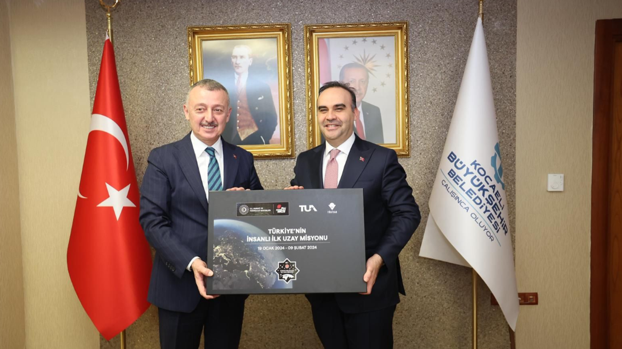 Bakan Mehmet Fatih Kacır’dan Büyükşehir’e ziyaret