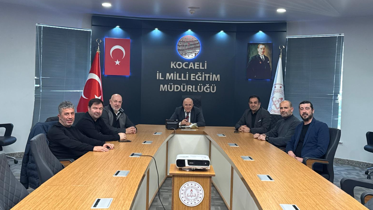 İzmit Belediyesinden Milli Eğitim’e Spor Ziyareti