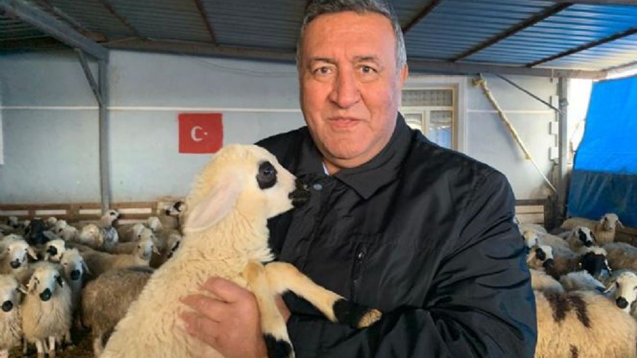 Gürer’den İktidara “Mars” Göndermesi: “17 Bin Kilometre Öteden Et İthal Ediyorsunuz!”