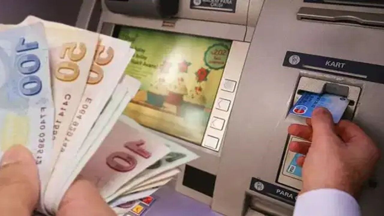 23 Nisan'da bankalar tatil mi? EFT ve havale yapılır mı? İşte 22-23 Nisan banka mesai saatleri