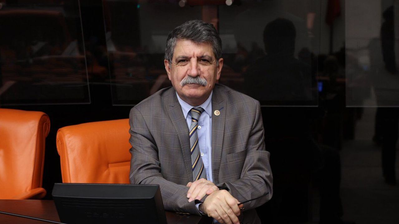 CHP’li Kanko Derince Lisesi Tartışmasını Meclis’e Taşıdı: “Okullar Kentlerin Hafızasıdır”