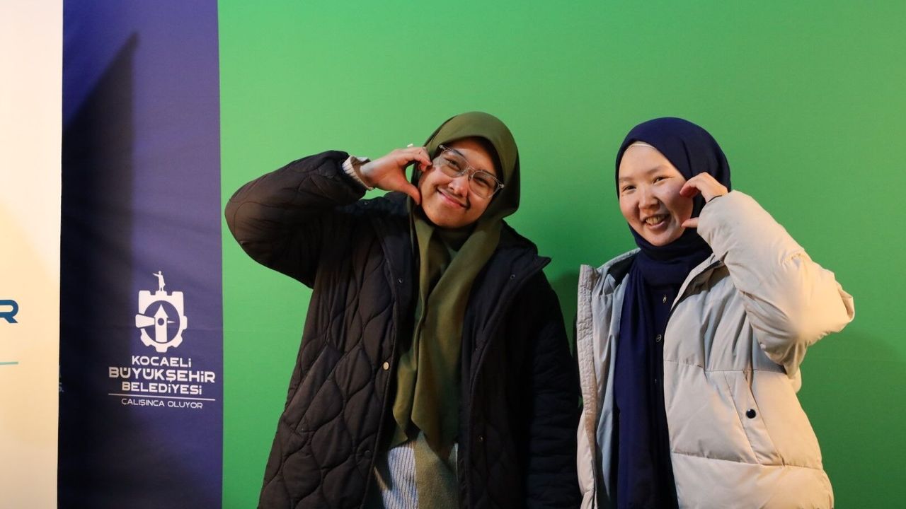 İzmit Kent Meydanı’nda Ramazan Coşkusu Büyükşehir Çadırında Yaşanıyor