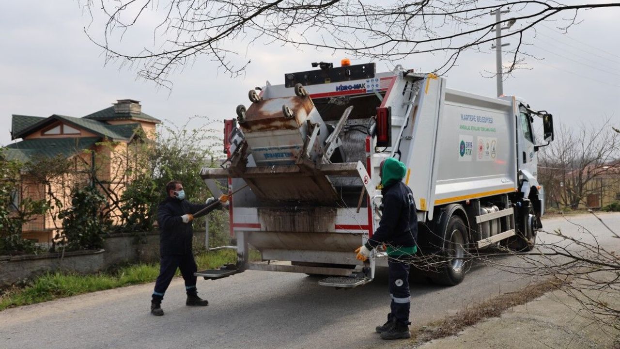 Kartepe halkı dikkat: Bayram öncesi kapsamlı temizlik çalışmaları hız kazandı