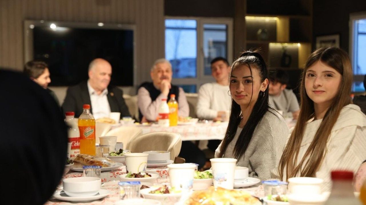 Kartepe’de "Bir Sofra Bir Hikâye" Buluşmaları