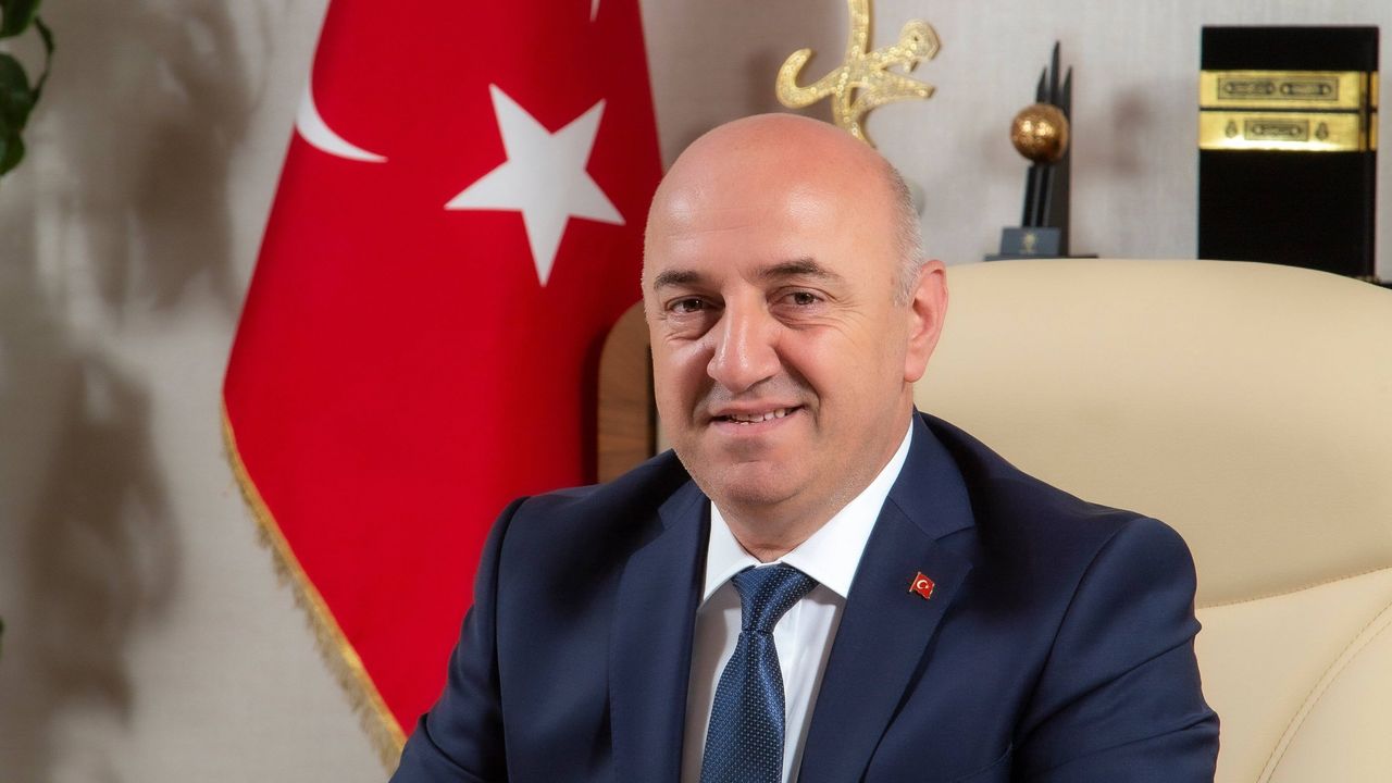 Darıca Belediye Başkanı Muzaffer Bıyık’tan Bayram Mesajı: Çınaraltı’nda Kent Bayramlaşmasına Davet!