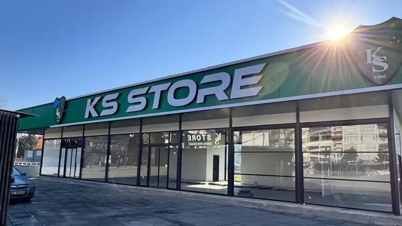 Kocaelispor Store’da Yeni Dönem: Hodri Meydan Ürünleri Raflara İniyor!