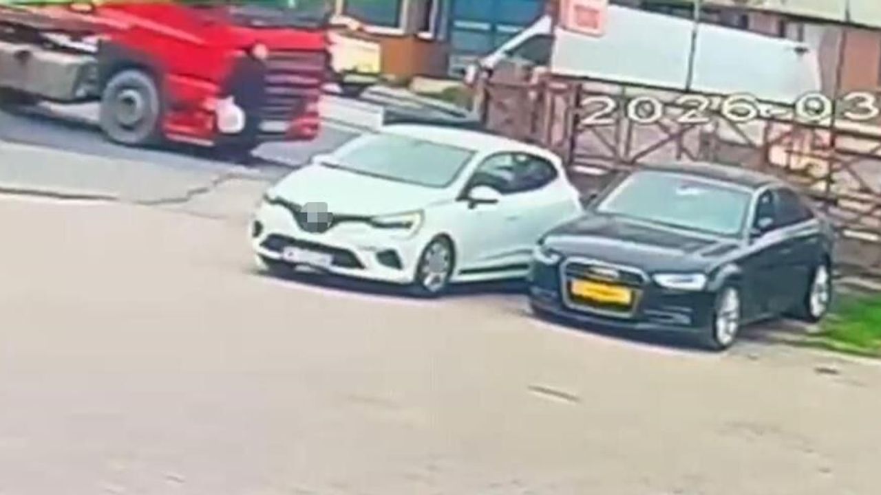 Ekmeğe Giderken Tırın Çarptığı Adam Yaşamını Yitirdi