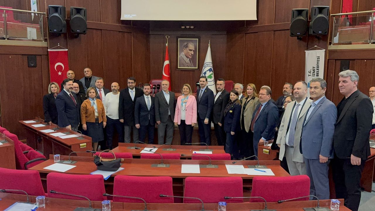 AK Parti ve MHP’li Meclis Üyeleri Viyana Gezisine Katılmıyor